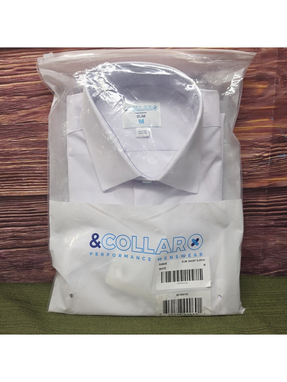 &COLLAR Mens Short Sleeve White Performance Dress Shirt Medium Slim NWT Pocket